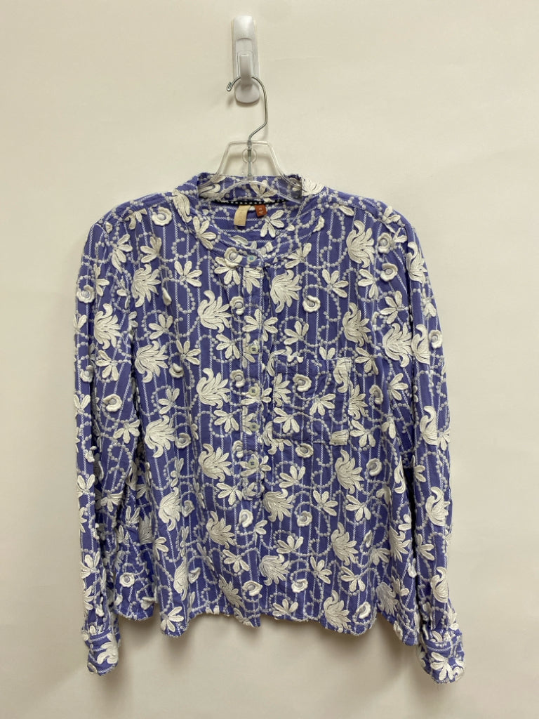 Pilcro Size XS Periwinkle White Applique Embroidered Ladies Top