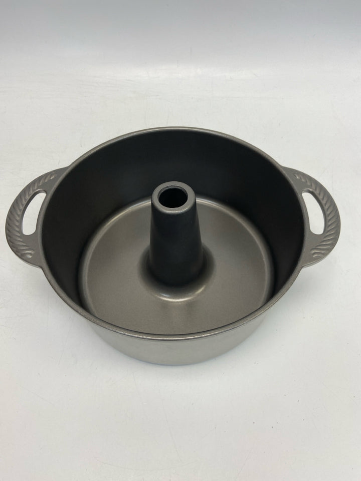 Nordic Ware Dark Gray Bakeware