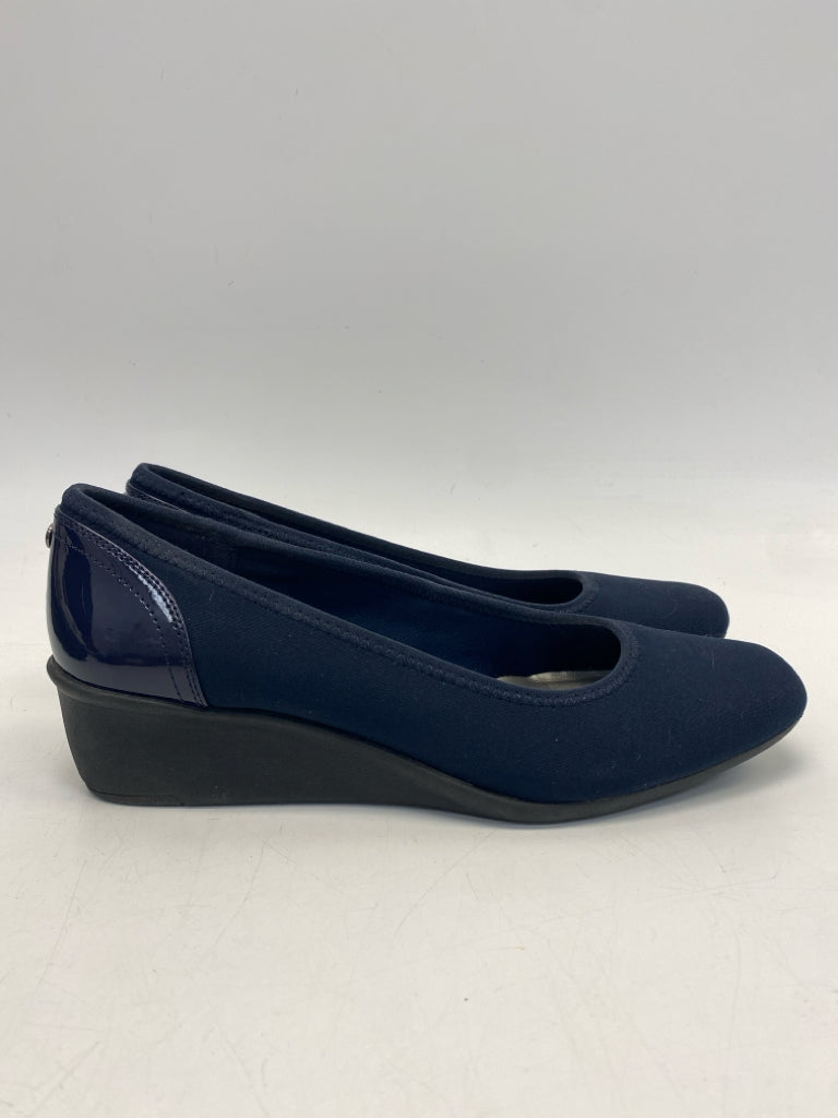Anne Klein US Shoe Size 7.5 Navy Flats