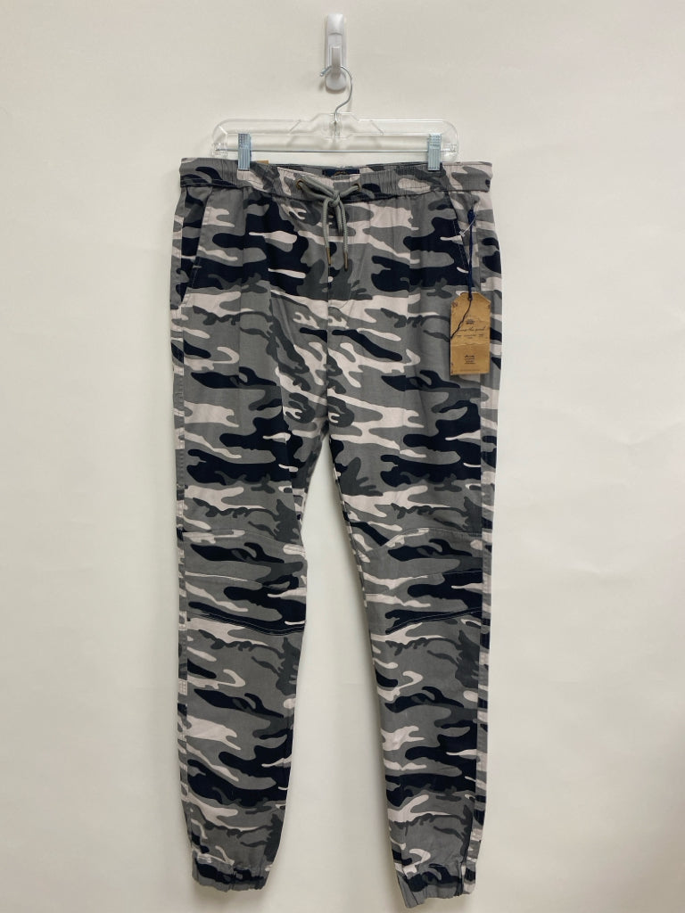 NWT Size XL Gray/Black Camouflage Joggers Men&