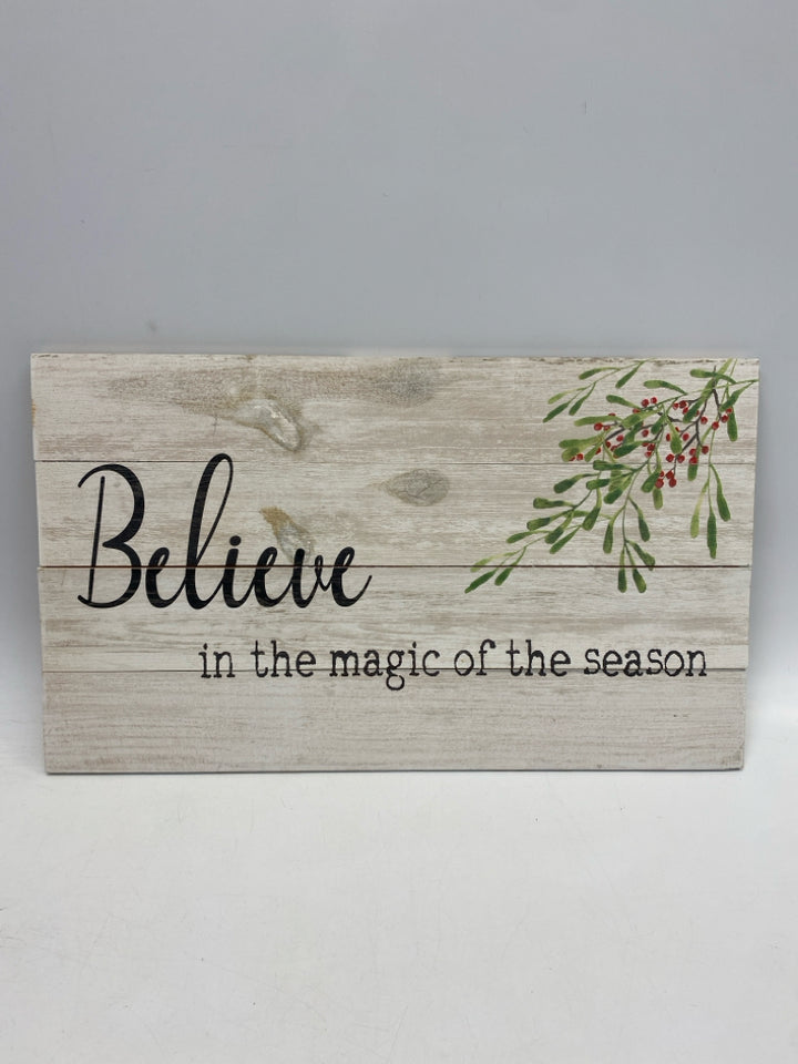 White Black/Green Words Wood Christmas