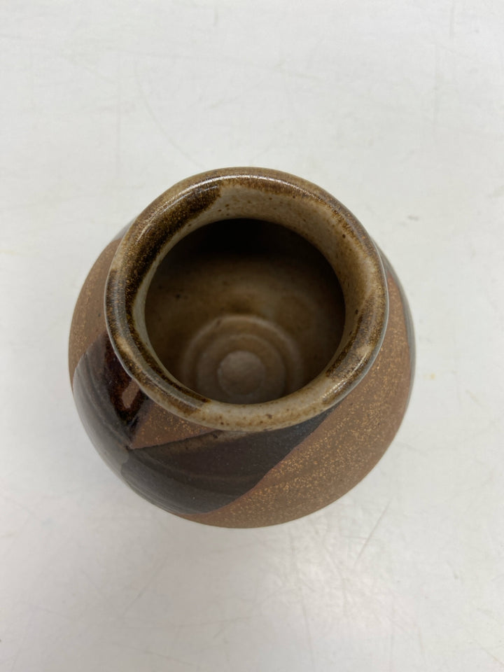 Brown Pottery