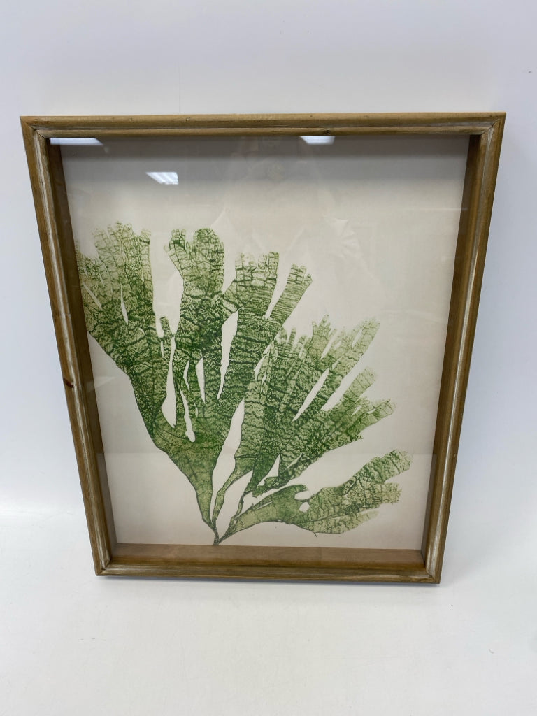 Green/White Framed Art