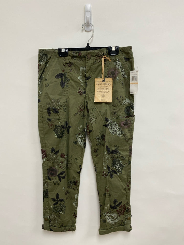 NWT Democracy Size 2 Olive/Black White/Pink Print Cropped Ladies Pants