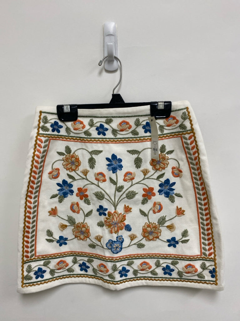 NWT Mi ami Size XS White Orange/Blue Embroidered Denim Ladies Skirt