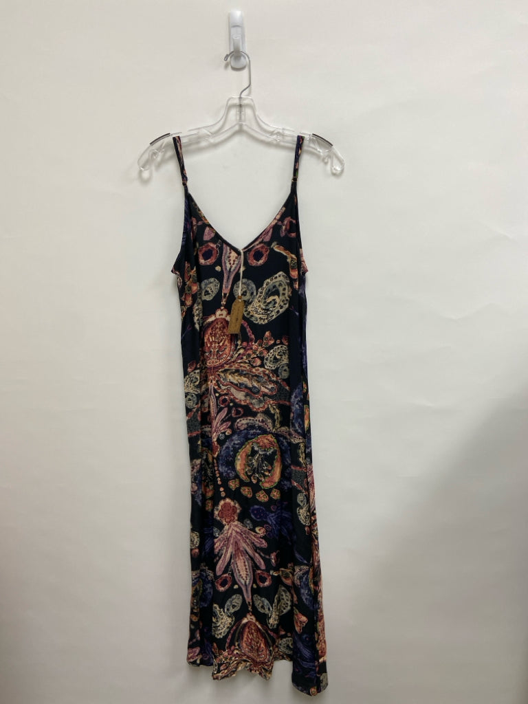 NWT Natural Life Size M Black Burgundy/Tan Floral Sleeveless Ladies Dress