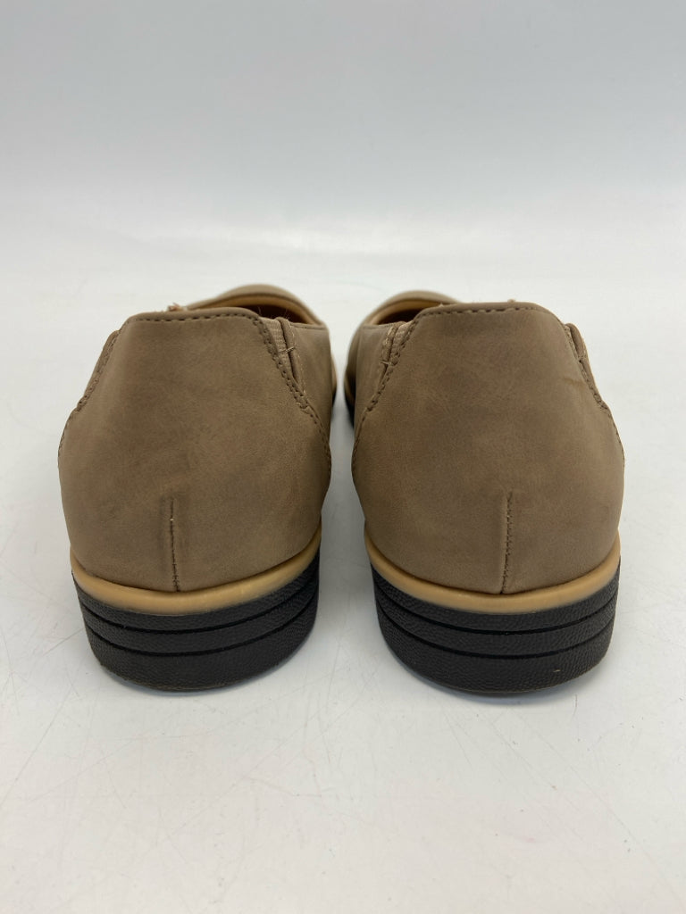 Naturalizer  Size 9 Brown Flats