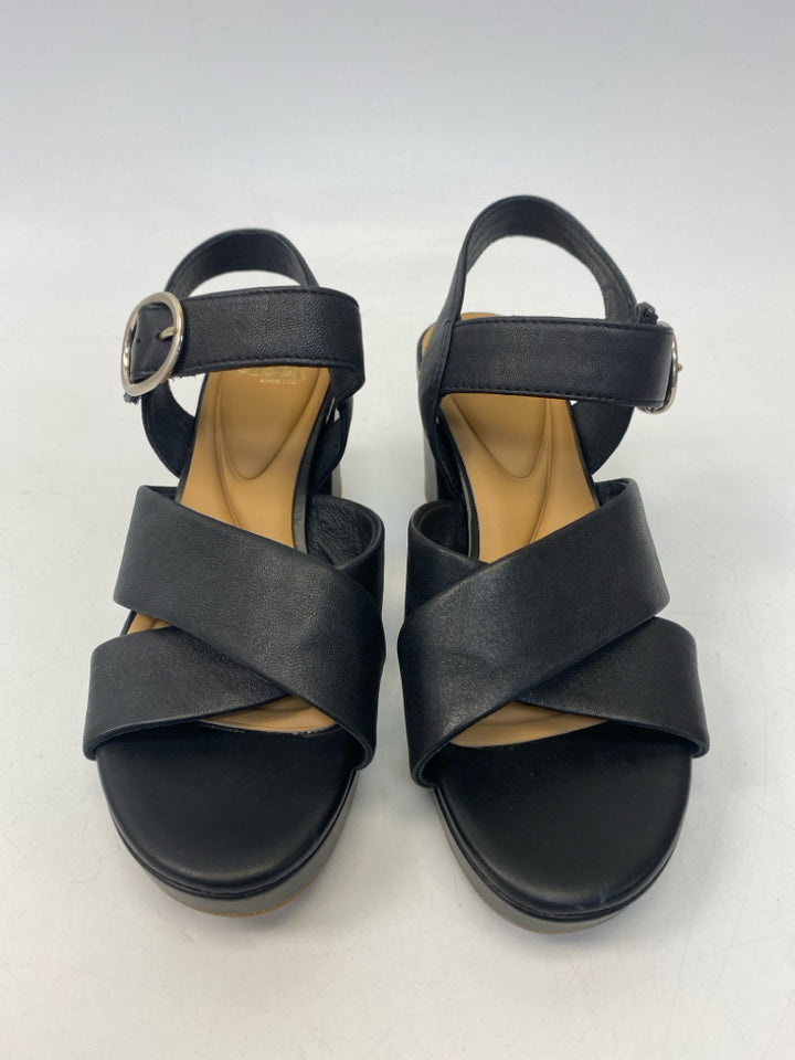 NWOT Sofft  Size 6.5 Black Crisscross Sandals
