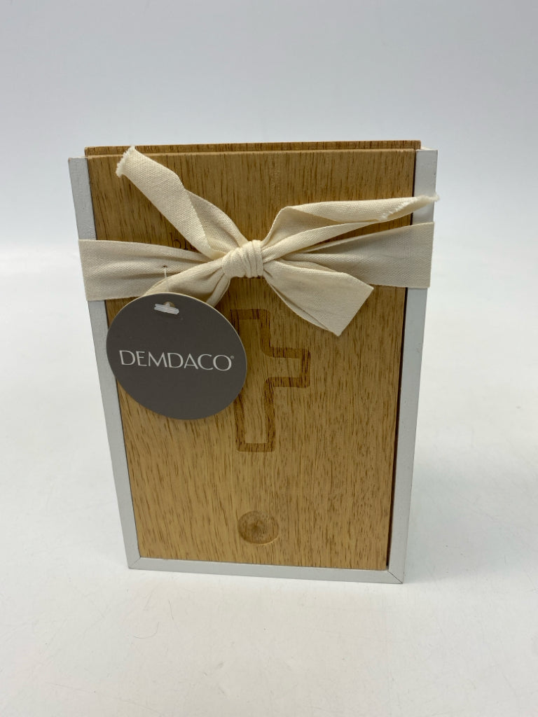 NWT Demdaco White Natural Wood Misc. Home Item
