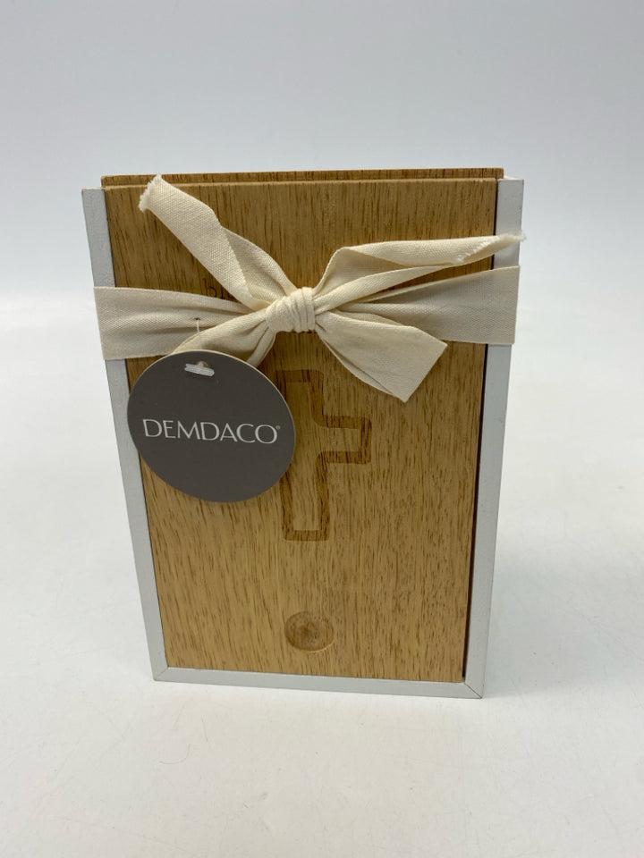NWT Demdaco White Natural Wood Misc. Home Item