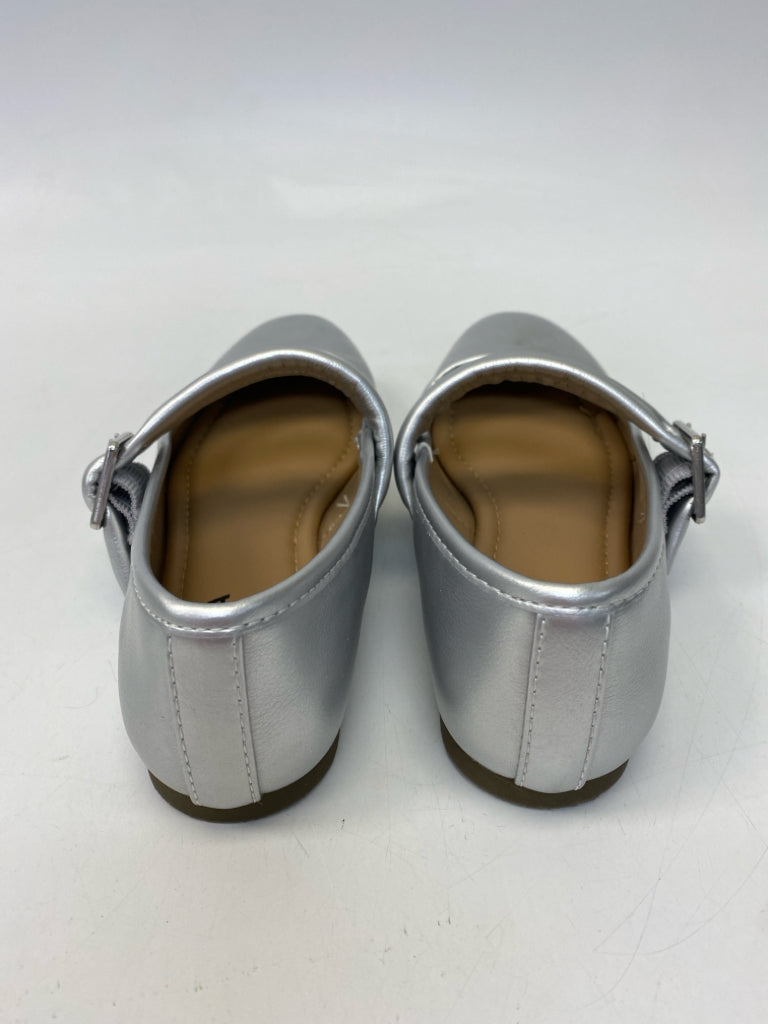 Sonoma  Size 6.5 Silver Metallic Flats