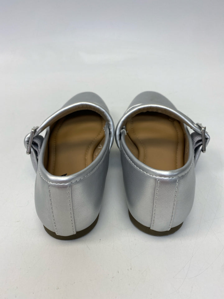 Sonoma  Size 6.5 Silver Metallic Flats