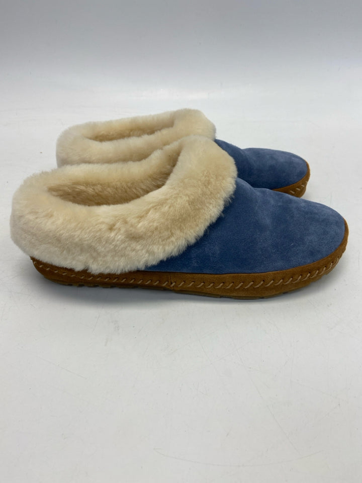 NWOT L L Bean US Shoe Size 7 Blue Cream Trimmed Slippers