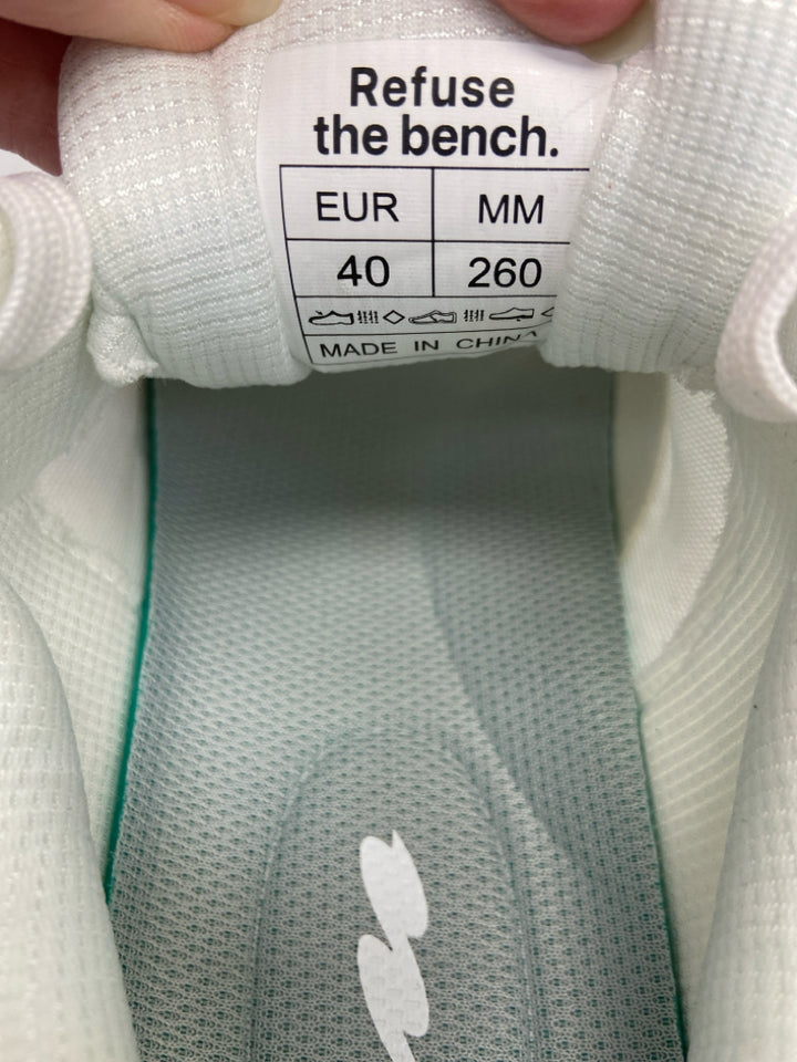 NWOT EU Shoe Size 40 White Sneakers