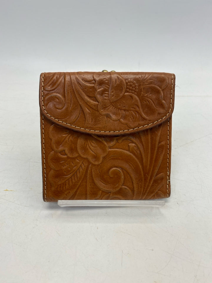 Patricia Nash Brown Wallet