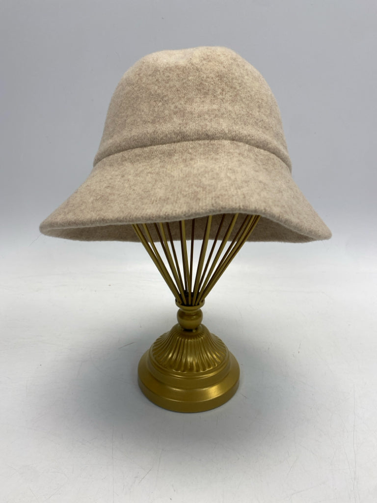Duluth Trading Cream Winter Hat