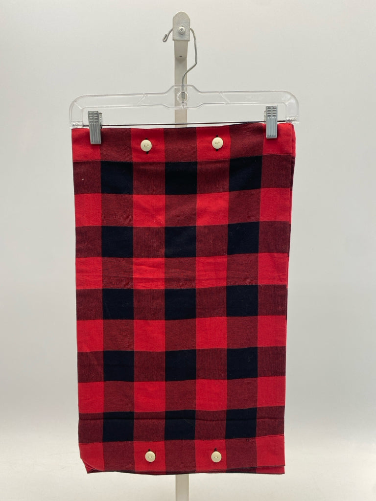 Taylor Linens Black Red Checkered Christmas