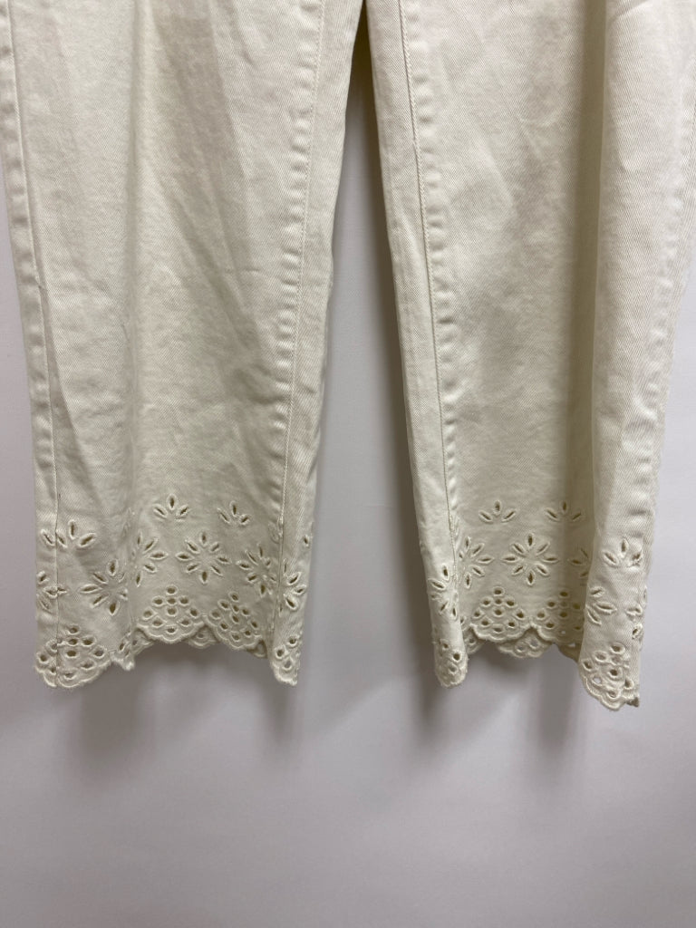 NWT FREE ASSEMBLY Size 6 Cream Cropped Ladies Jeans