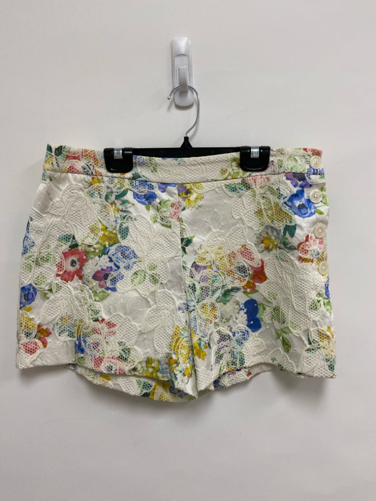 elevenses Size 6 White Multi Color Flowers Ladies Shorts