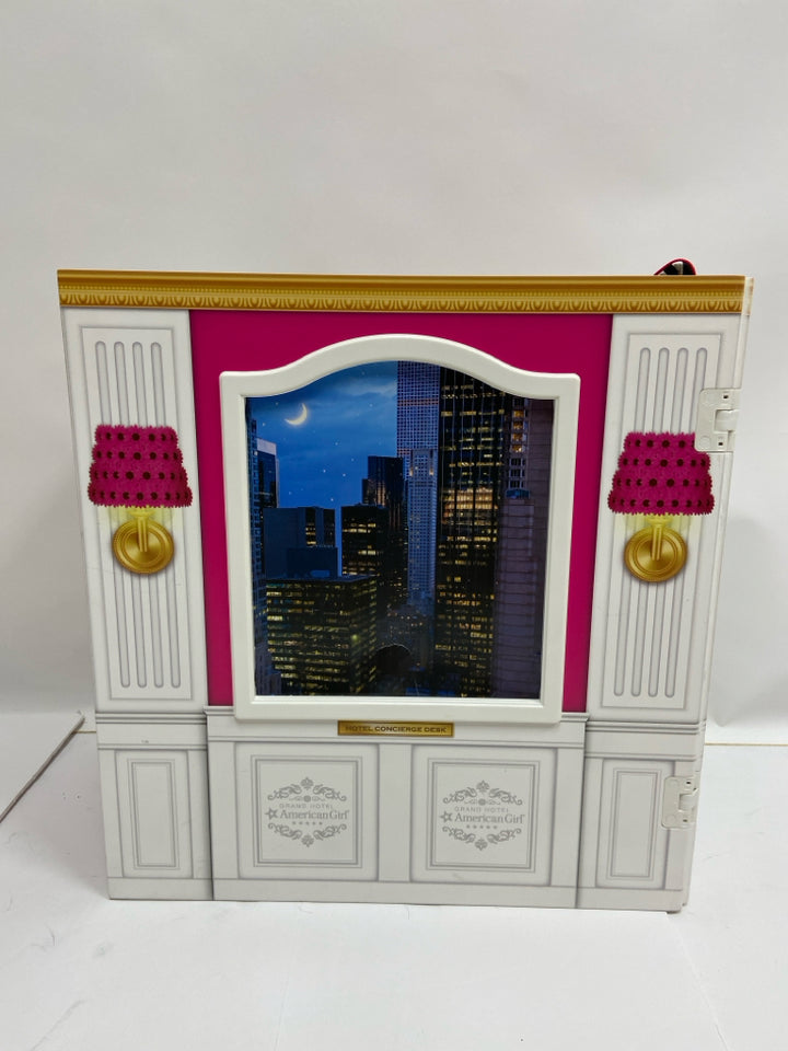 American Girl Grand Hotel, Bedroom, Bathroom Playset w/Accessories