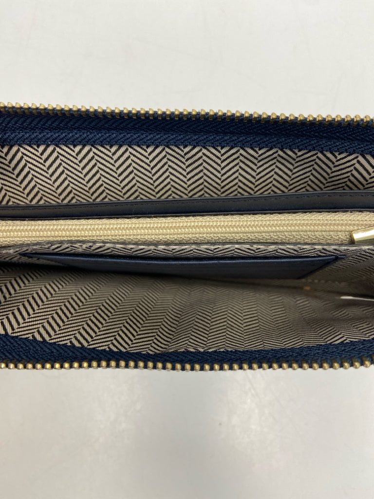 Jen &amp; Co Navy Wristlet