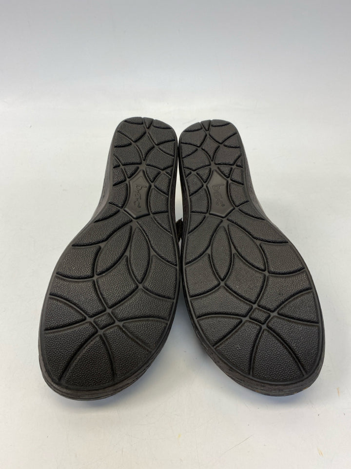 NWOT b.o.c. US Shoe Size 9 Brown Flats