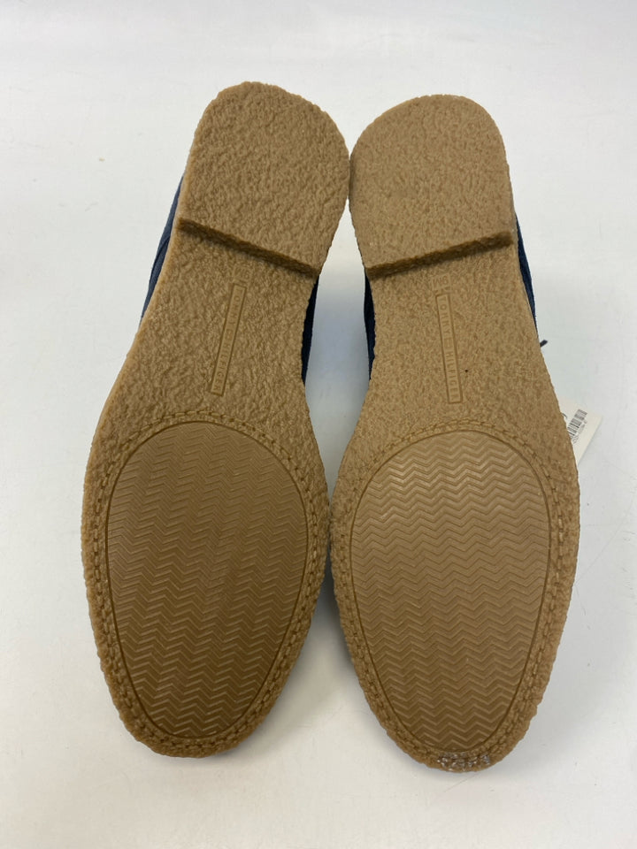 NWT Tommy Hilfiger  Size 9 Navy Lace-up Suede Boots