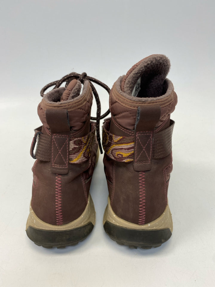 Chaco  Size 9 Burgundy Lace-up Sneakers