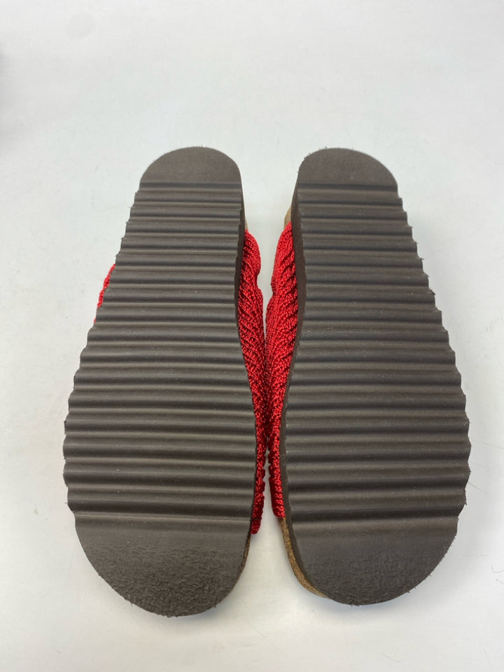 NWOT Arcopedico  Size 38 Red Sandals