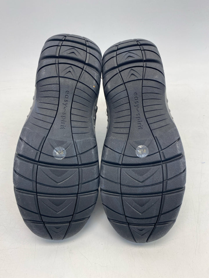 NWOT Easy Spirit US Shoe Size 9.5 Gray Side Zipper Quilted Boots
