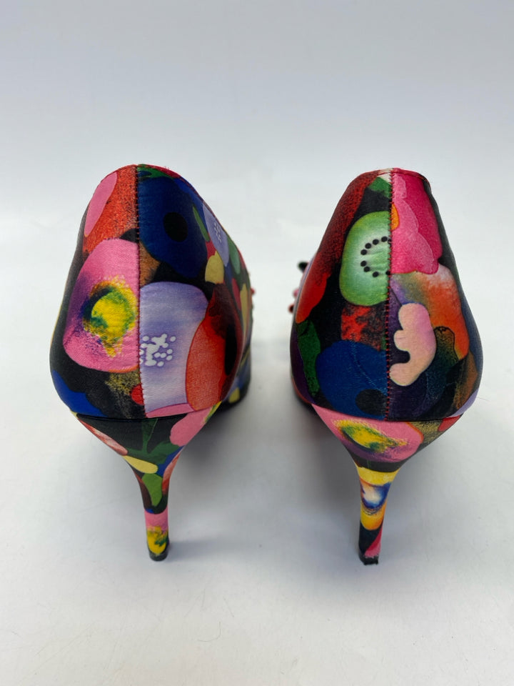Size 11 Multi-Color Flower(s) Heels
