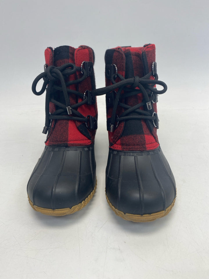 NWOT Tommy Hilfiger US Shoe Size 6 Black/Red Plaid Boots