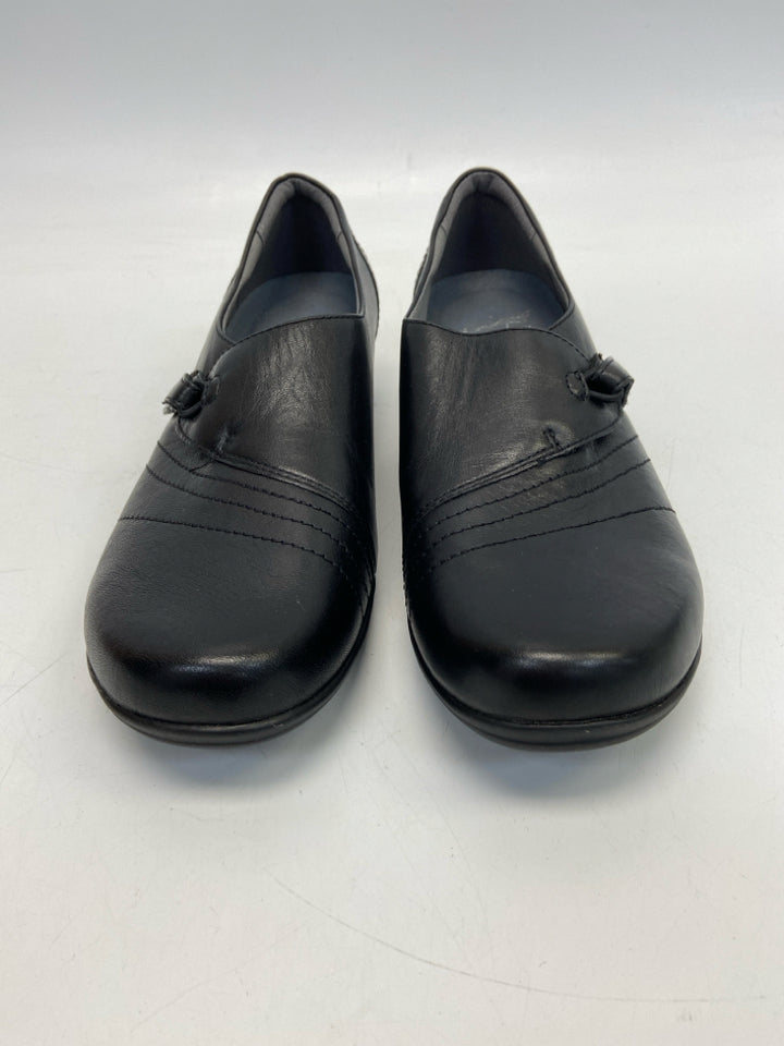 Dansko  Size 38 Black Clogs
