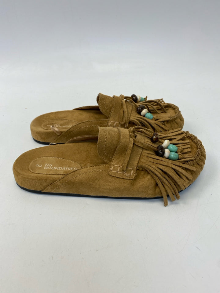 No Boundaries  Size 8 Camel Fringe Suede Sandals
