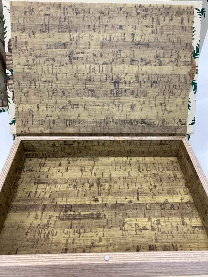 NWT Cream Brown/Green Box