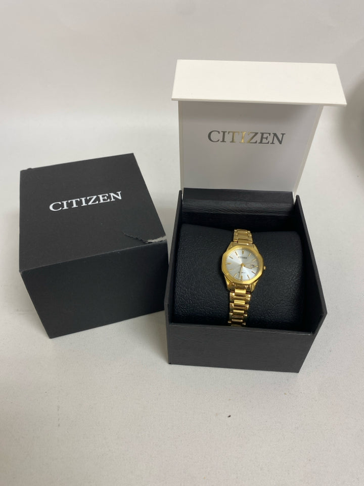 NEW/BOX Gold Color Link Ladies Wristwatch