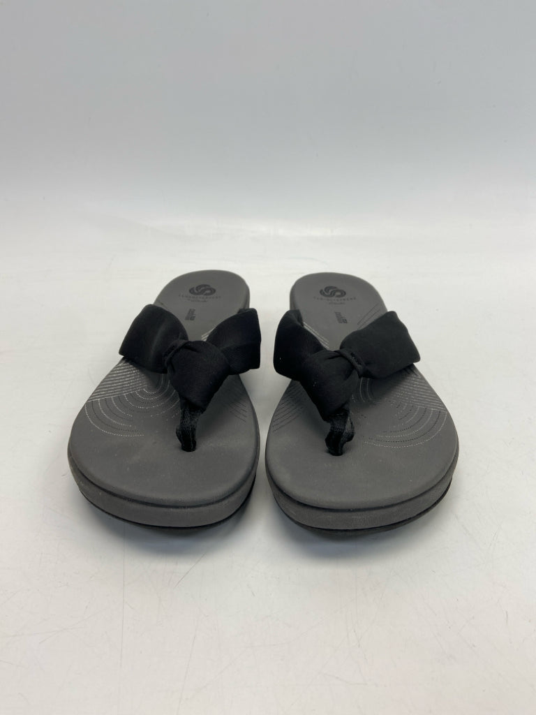 Clarks  Size 9 Black Sandals