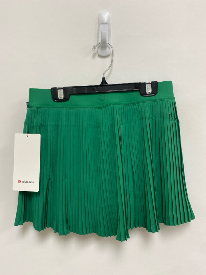NWT Lululemon Size 6 Green Athletic Skort