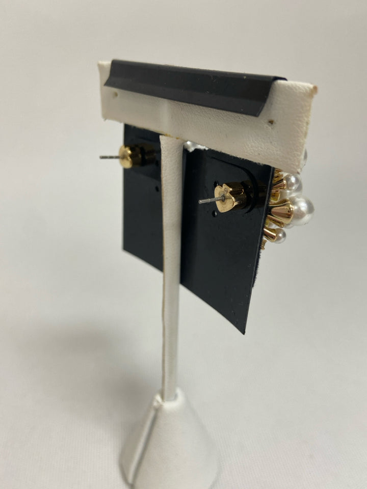 Kate Spade Gold Color Pearl Color Jeweled Earrings