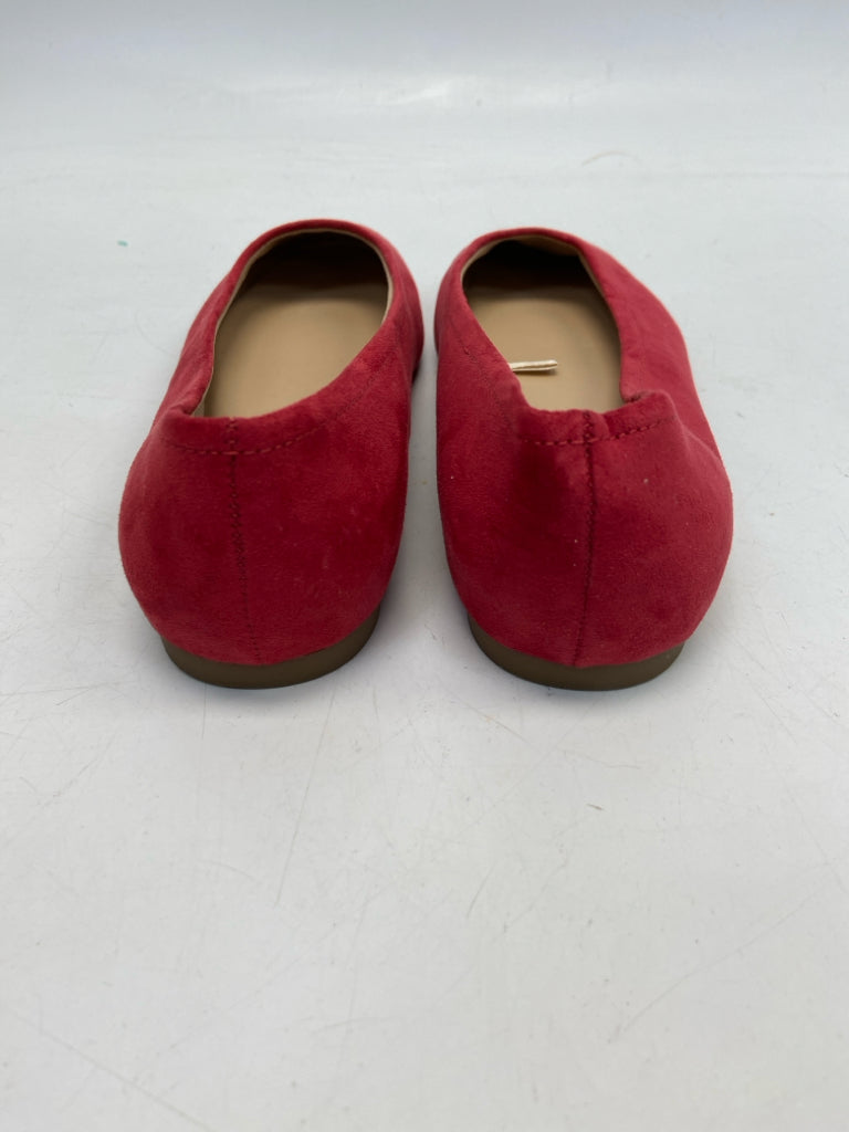 NWOT Marc Fisher US Shoe Size 7 Suede Flats