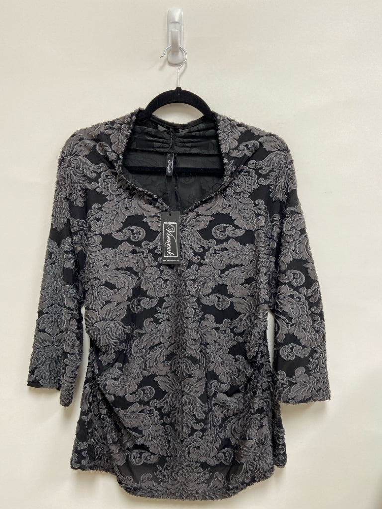 NWT Viereck Size L Black Charcoal Ladies Top