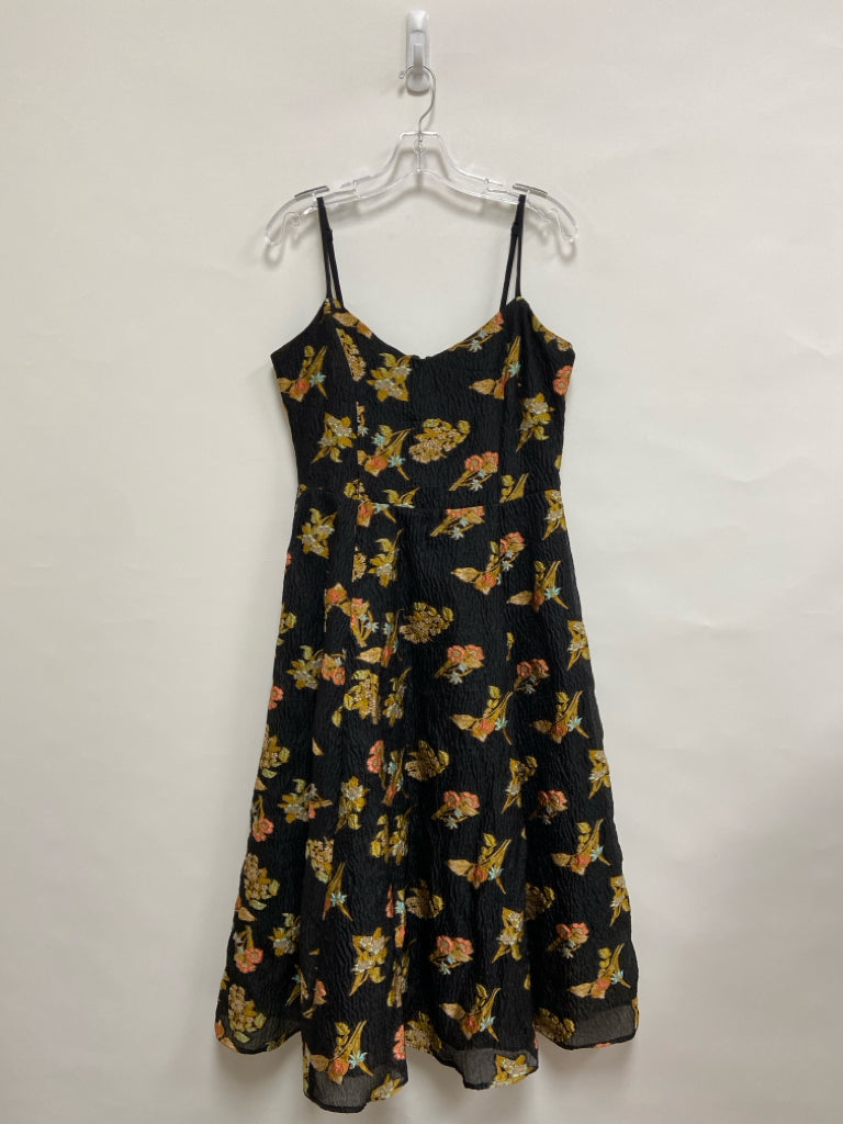 Size 10 Beige Tan/Pink Floral Sleeveless Ladies Dress