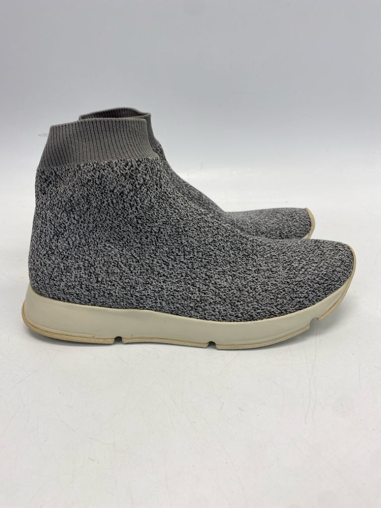 VINCE. US Shoe Size 8 Gray Black Mottled Sneakers