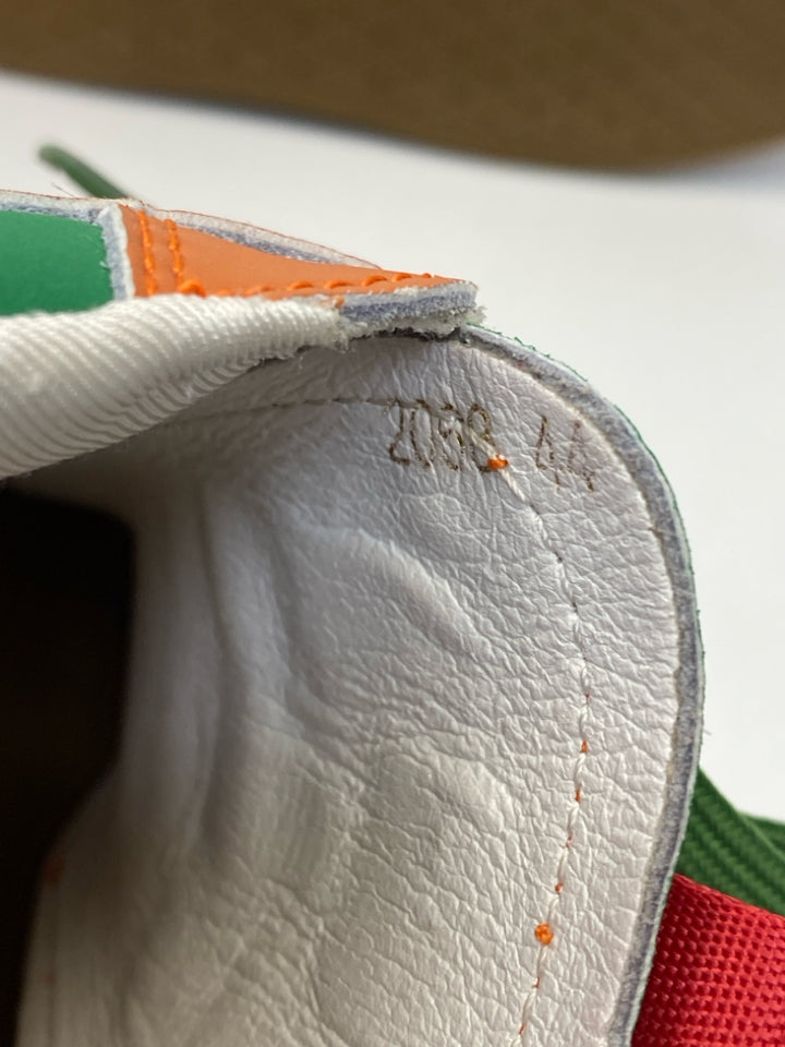 Size 44 Green Red/Orange Lace-Up Men&