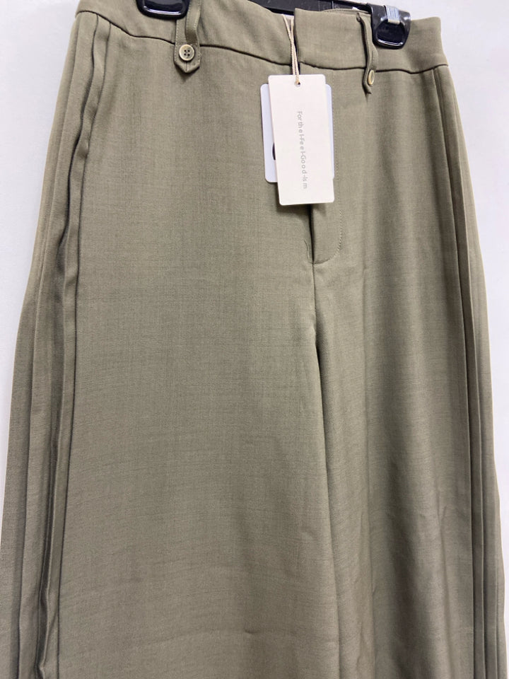 NWT Size XS Dark Olive Wide Leg Ladies Pants