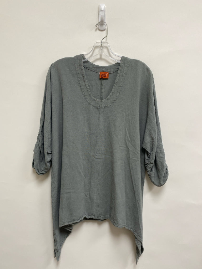 Oh My Gauze!  SIZE  XXL Gray Tunic Plus Size Top