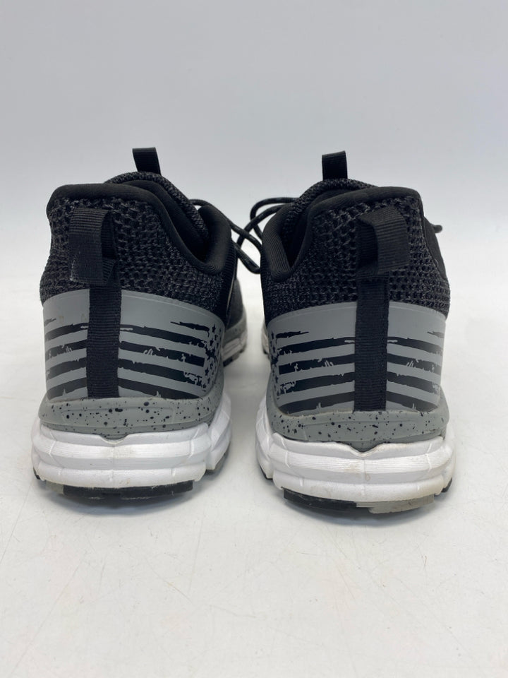 Size 12 Black Gray Lace-Up Men&