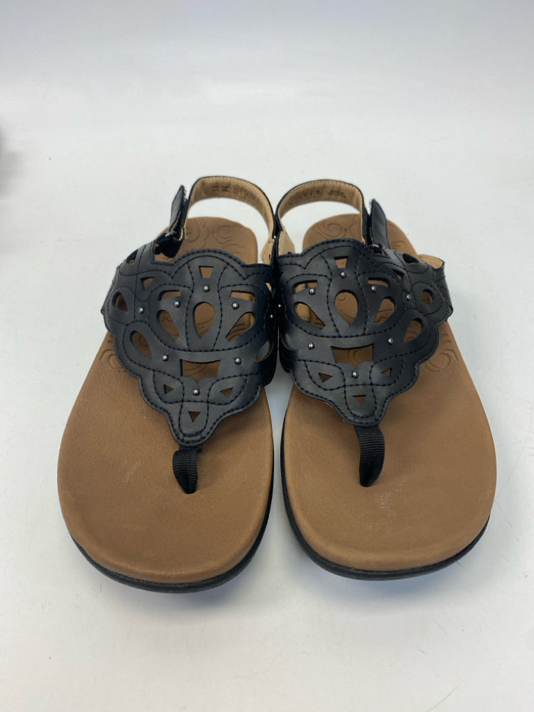 Rockport  Size 8 Black Cutout Sandals