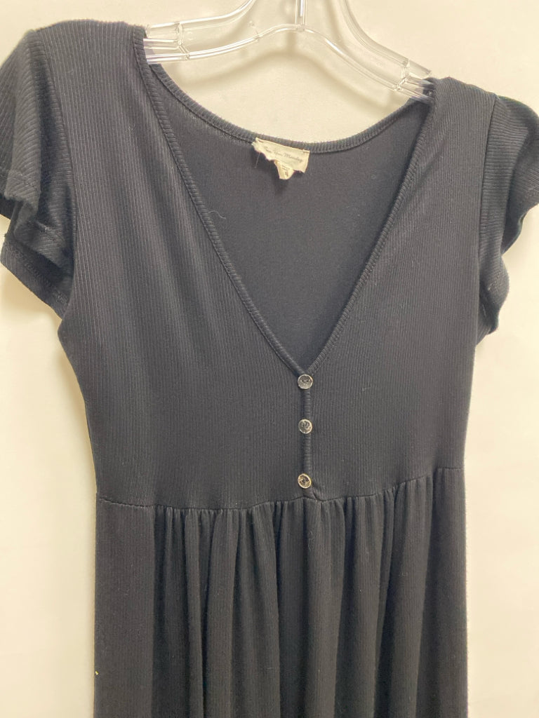 See You Monday Size M Black Ribbed V Neck Ladies Dress