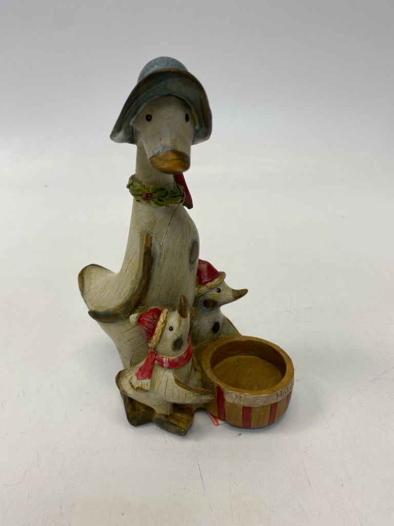 Tan Blue/Red Ducks Resin Christmas